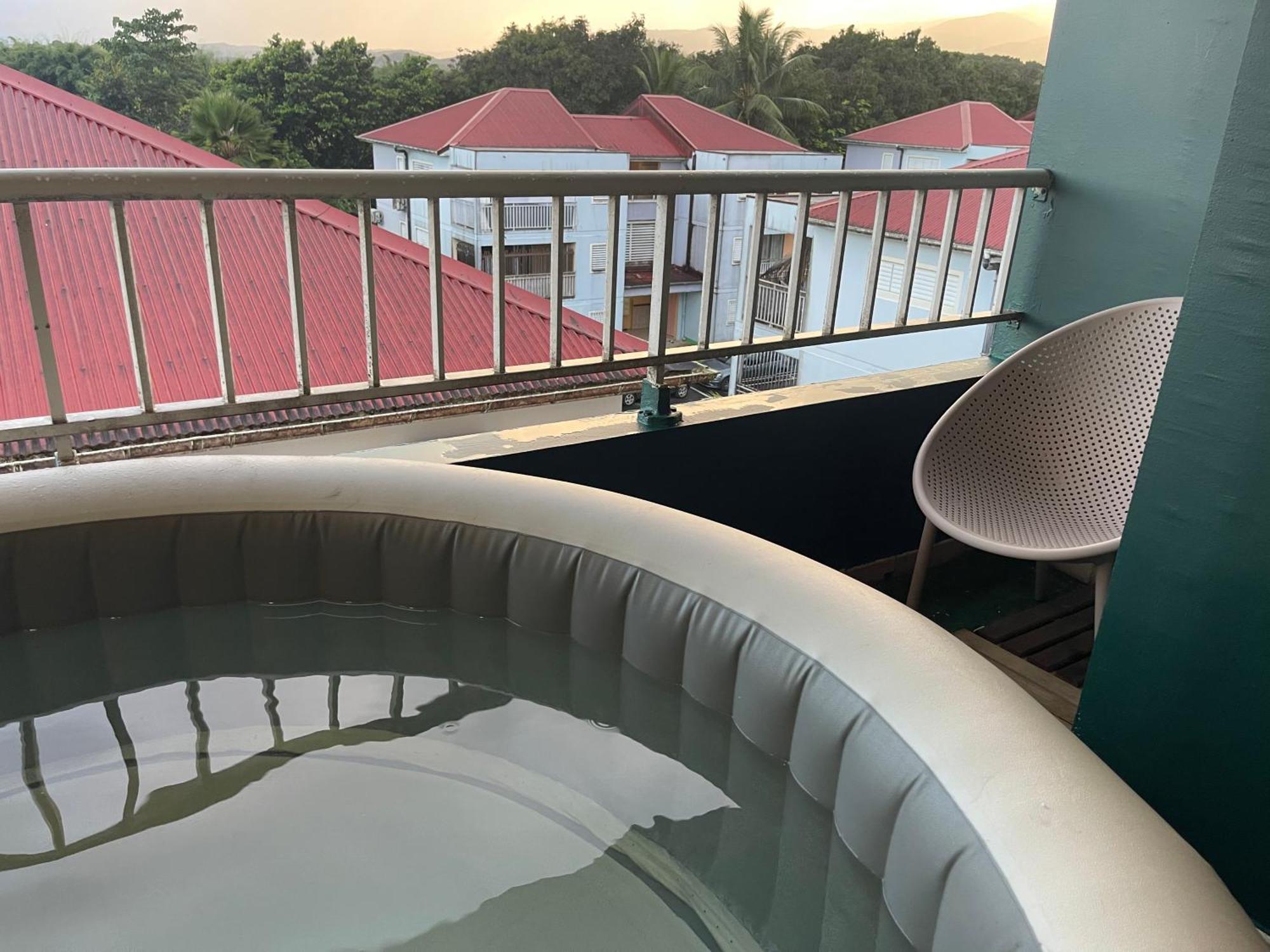 Appart Spa 20 Min Port Croisiere Et Aeroport Sainte-Rose Exterior foto